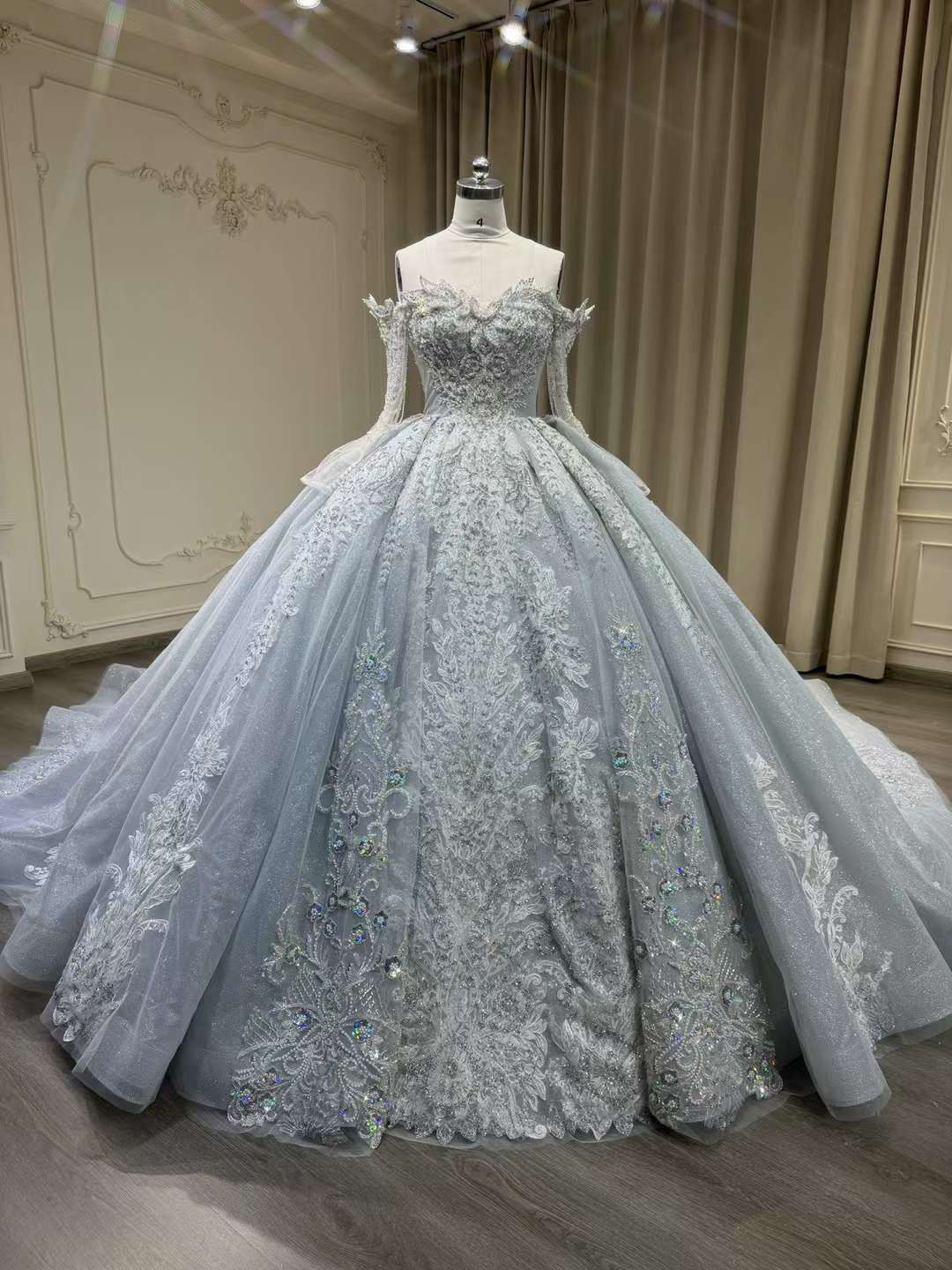 高級ブルーグレー　オフショルダー　取り外し可能お袖　魅惑の花レース　プリンセスライン編み上げ　結婚式二次会前撮りお呼ばれ