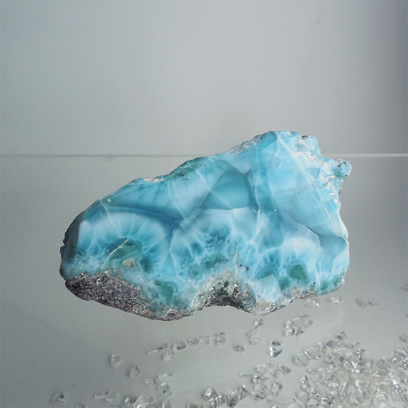 ラリマー原石　179g【送料込】　LMRG080A　ドミニカ共和国の鉱山から　larimar