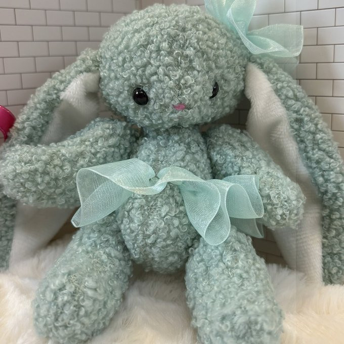 ふわふわ☆緑色のたれ耳うさぎさん