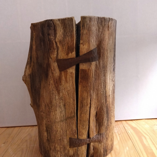 しっかり丸太椅子 ～樫の丸太スツール・サイドテーブル・ディスプレイ