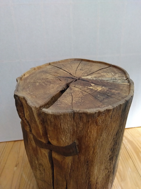 貝塚息吹丸太サイドテーブル 丸太椅子 しっかり丸太椅子 ～樫の丸太スツール・サイドテーブル・ディスプレイ