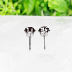 モザンビークガーネット・ピアス　6mm（1ペア） 5枚目の画像