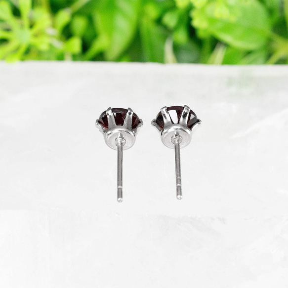 モザンビークガーネット・ピアス　6mm（1ペア） 5枚目の画像