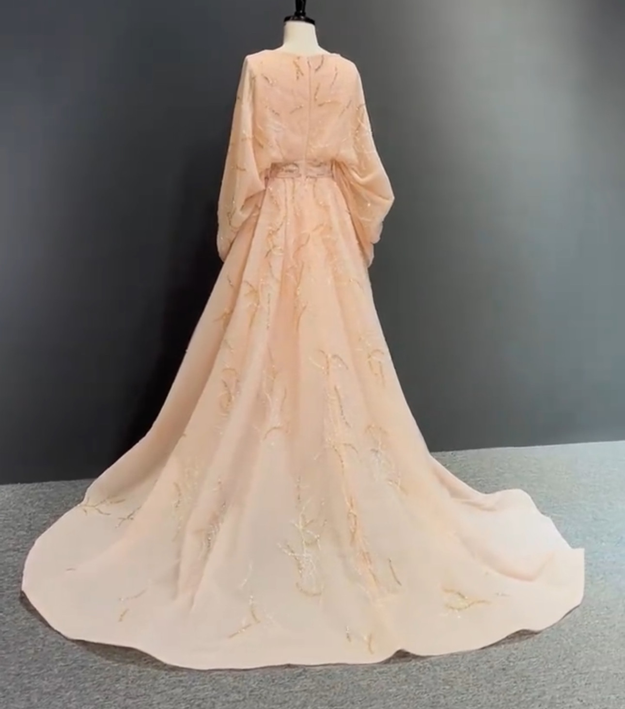 顧客満足度99％以上　サイズオーダー　チャック　トレーン　コーラルピンク　マザードレス　優雅なシルエット演奏会ファスナー