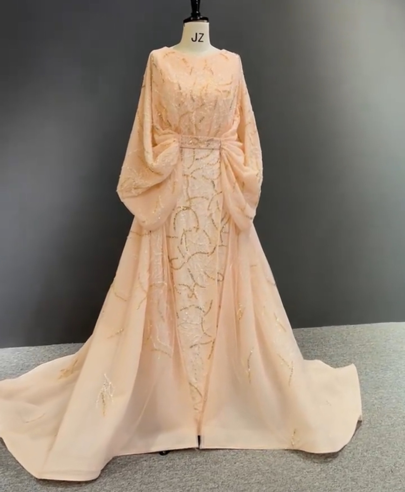 顧客満足度99％以上　サイズオーダー　チャック　トレーン　コーラルピンク　マザードレス　優雅なシルエット演奏会ファスナー