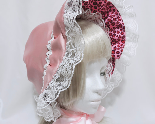 ヒョウ柄ピンク帽子 サテンリボン付き ヒョウ柄ピンク帽子 サテンリボン付き