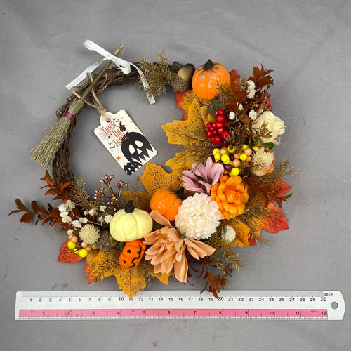 ハロウィンリース 秋色リーフと花飾り 30cm アートフラワー