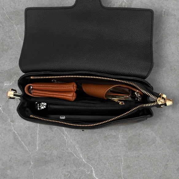 本革　エレガントデザインバッグ　2way ストラップ2本付き 6枚目の画像