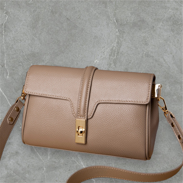 本革　エレガントデザインバッグ　2way ストラップ2本付き 7枚目の画像