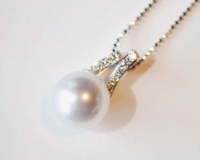 【ルミナ】11-12mm 希少南洋オーストラリア産ホワイトパールネックレス、18Kゴールドダイヤモンドペンダント付き、ハートフェ