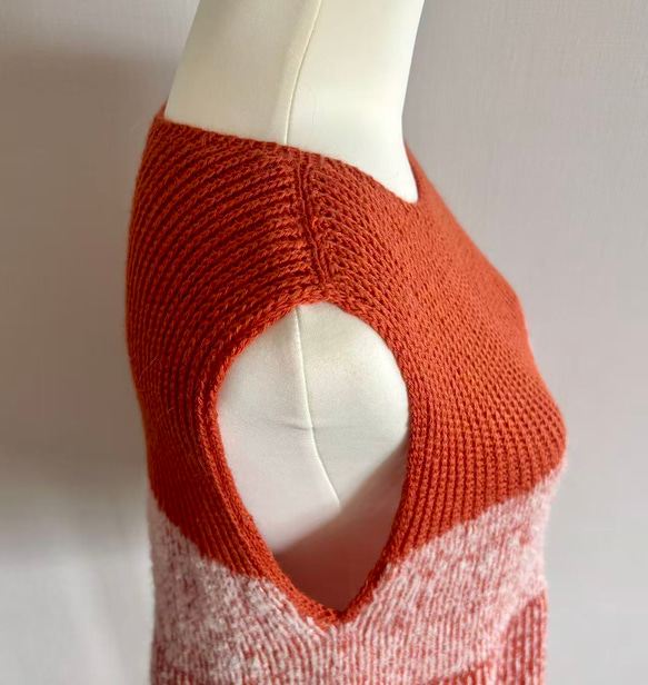 手編みベスト ベビーアルパカ&シルクの毛糸を使用 4枚目の画像