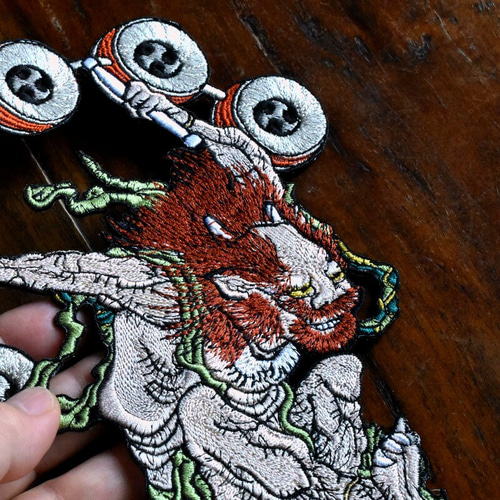 刺繍のワッペン 伝説のドラマー[天地を裂く稲妻_雷神]浮世絵妖怪神さま