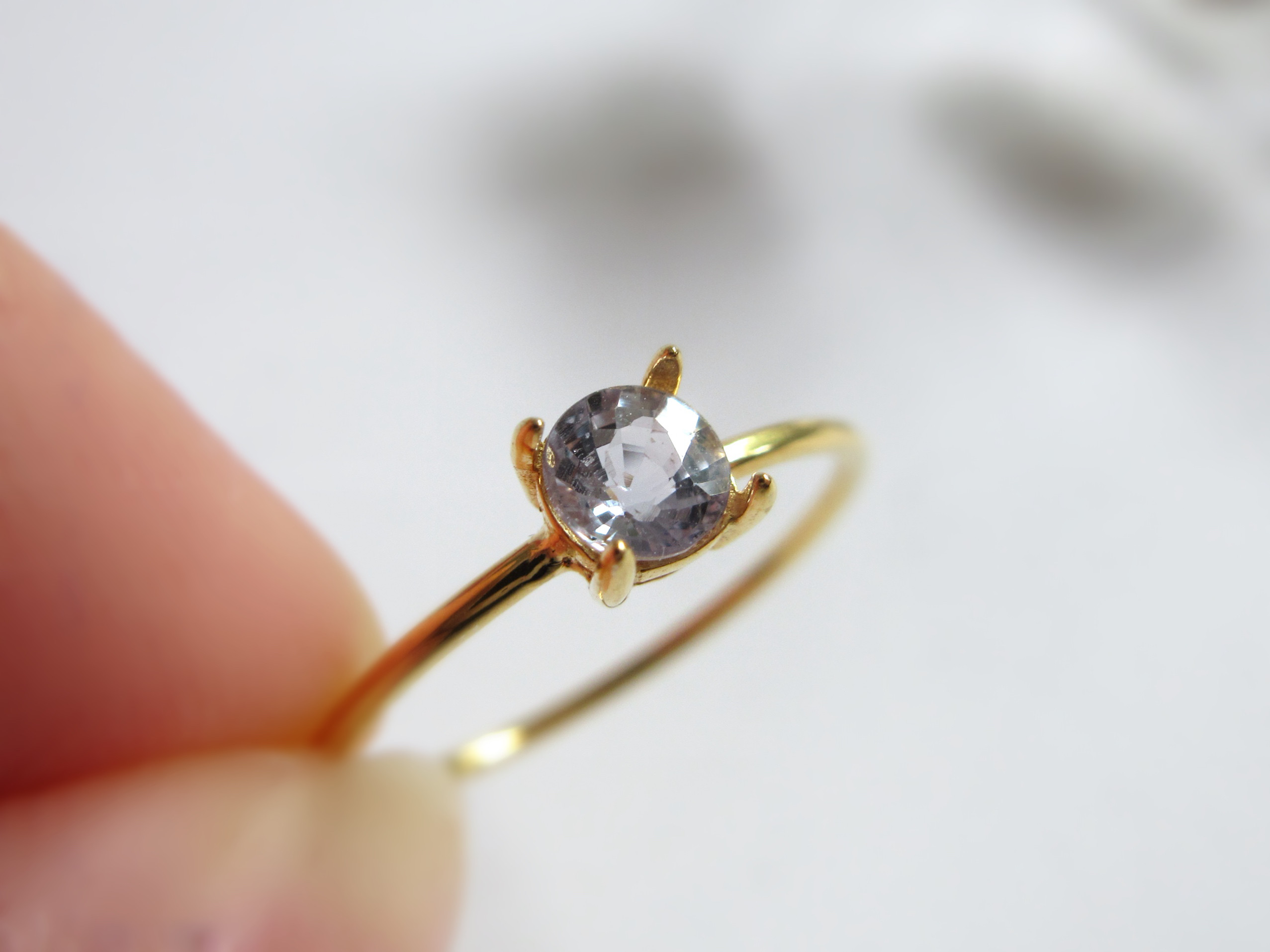 【9月の誕生石】4mm美粒「アイスブルーサファイア」ファセットリング