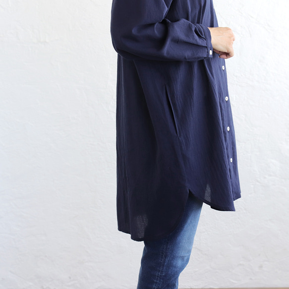 とろけるような肌ざわり 秋のはじまりに✦ 東炊きコットン チュニック丈ロングシャツ（ネイビー）TP09 14枚目の画像