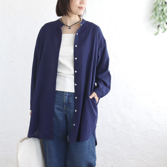 とろけるような肌ざわり 秋のはじまりに✦ 東炊きコットン チュニック丈ロングシャツ（ネイビー）TP09 2枚目の画像