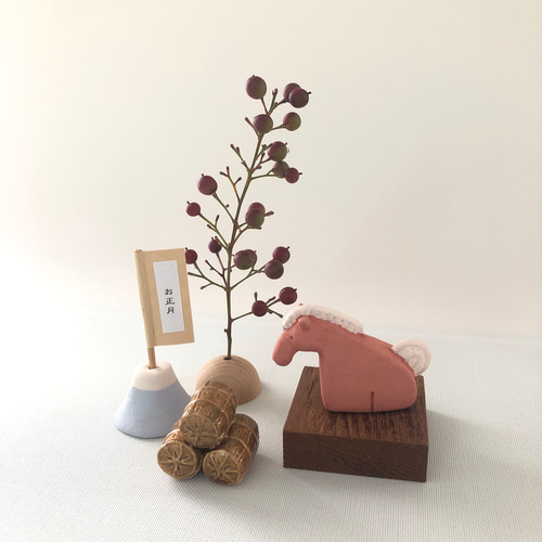 受注制作]ミニ干支 午（素焼き・黒陶の馬 置物） その他置物 okara.bo