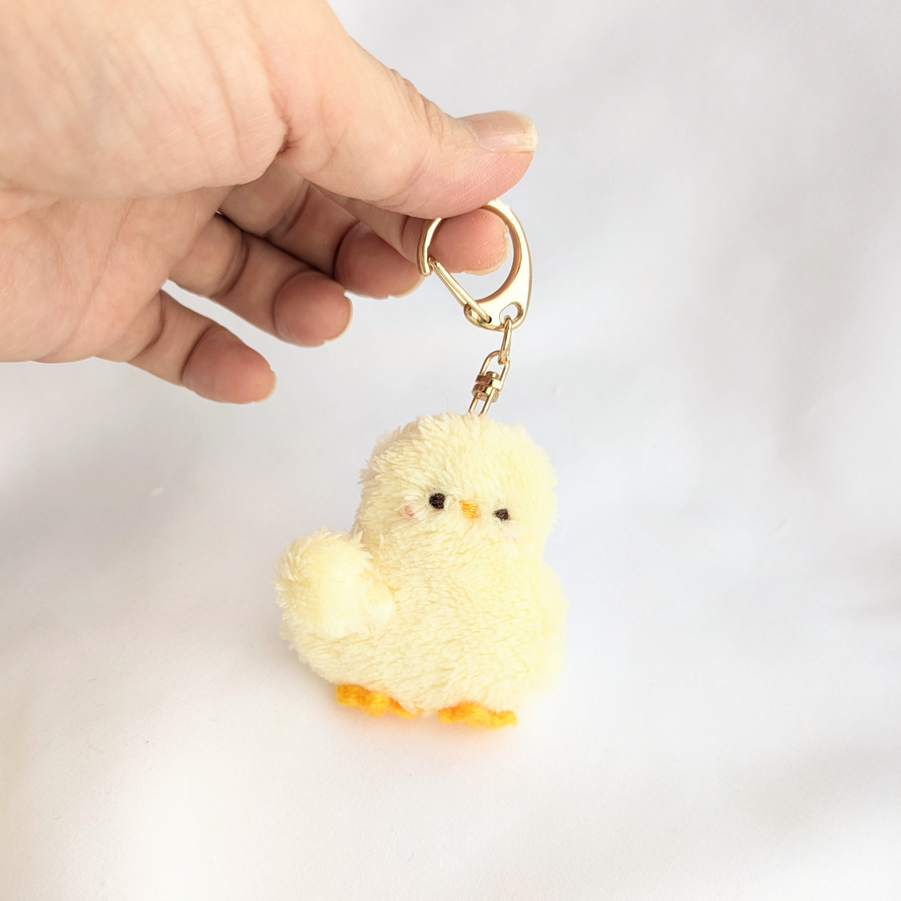 受注制作】ふわふわひよこちゃんキーホルダー ぬいぐるみ ainote 通販