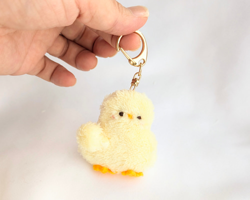 受注制作】ふわふわひよこちゃんキーホルダー ぬいぐるみ ainote 通販