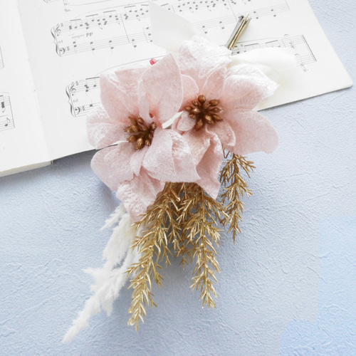 ピンクポインセチアとゴールドのクリスマスミニブーケ❀アーティ