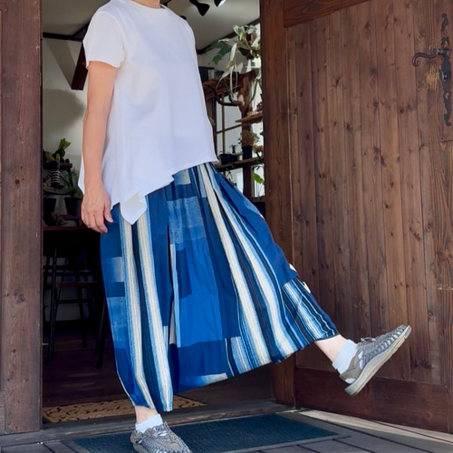 スカート風サルエルパンツ✴︎✴︎青幾何学模様✴︎✴︎ キュロット