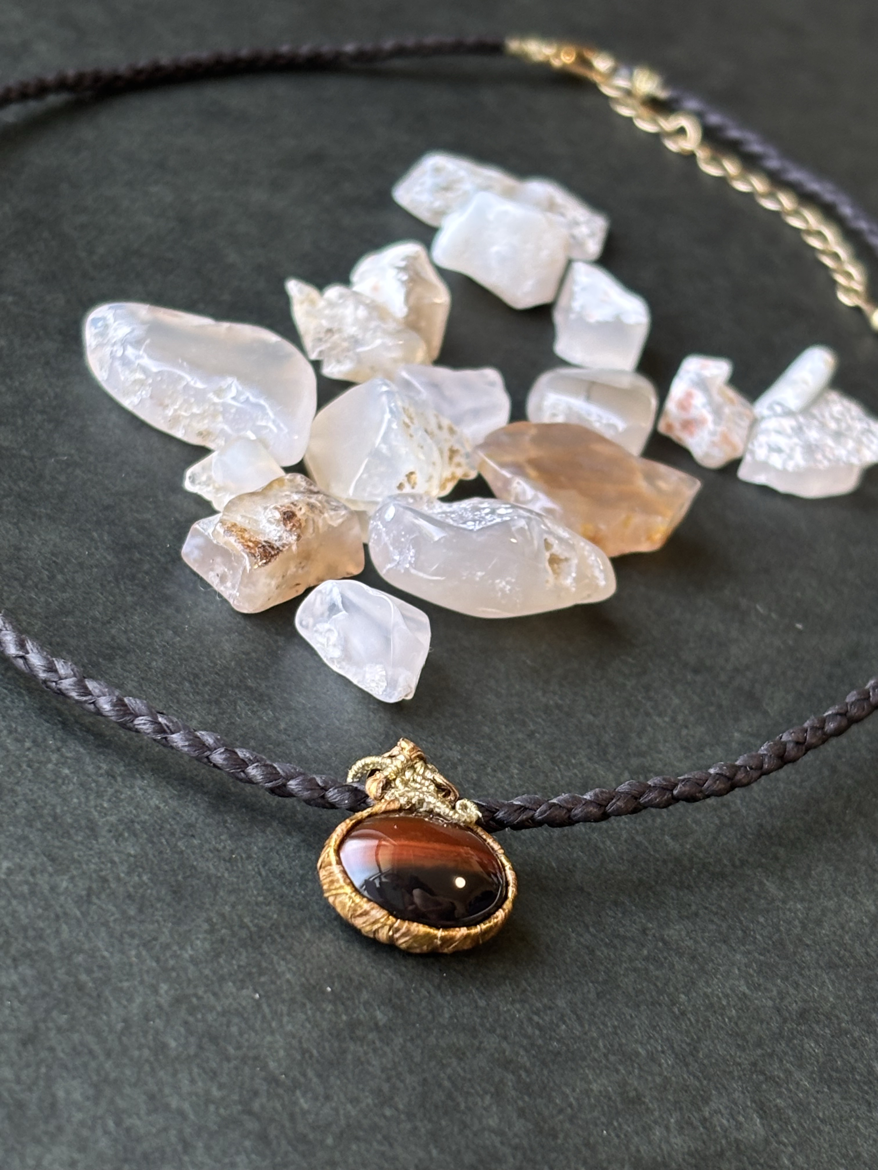 月山瑪瑙の和紙と大麻のネックドレス