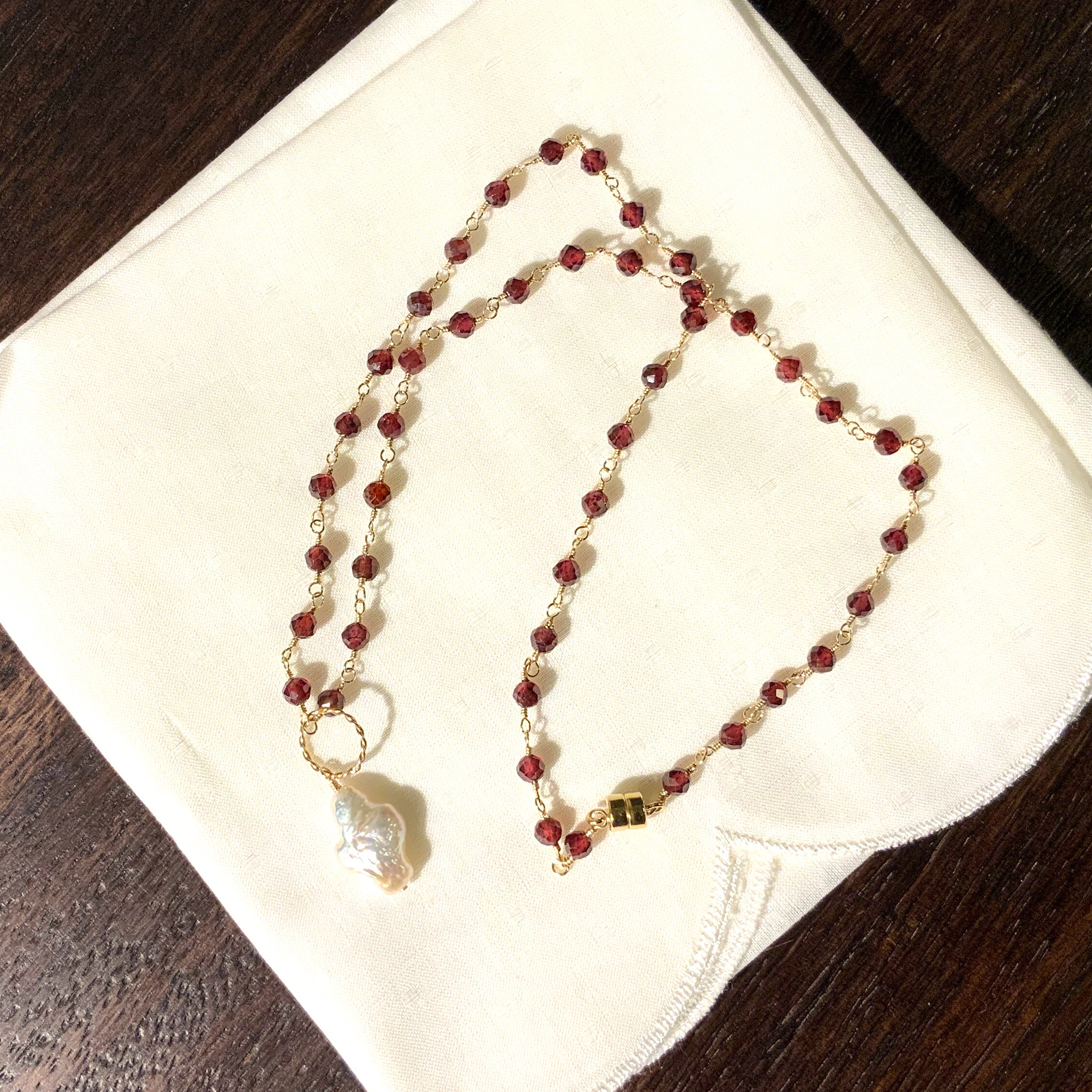 ロードライトガーネット40cmネックレス✴︎淡水パールペントップ付き✴︎All 14Kgf✴︎マグネットクラスプ