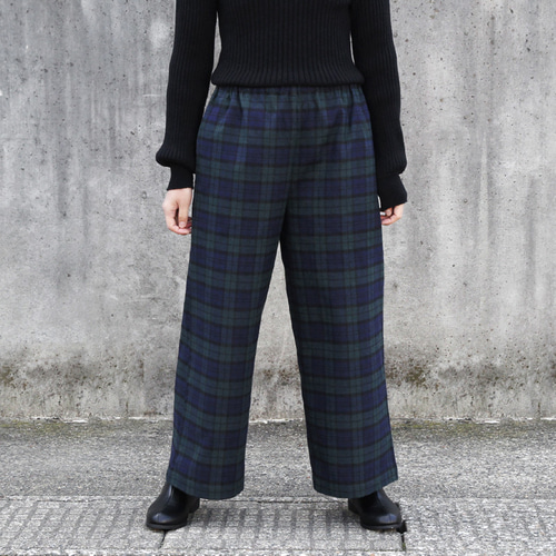 上品で大人な色合い タータンチェック ワイドイージーパンツ（ブラック