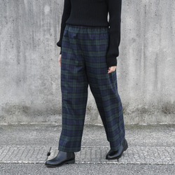 上品で大人な色合い タータンチェック ワイドイージーパンツ（ブラック