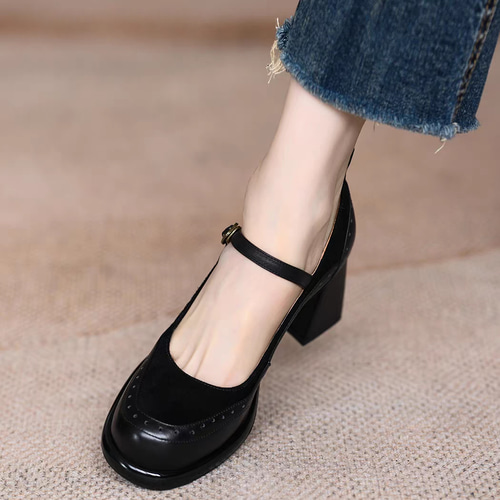 まさか好きになるとは思わなかった、あの分厚いブロックヒールのメリー