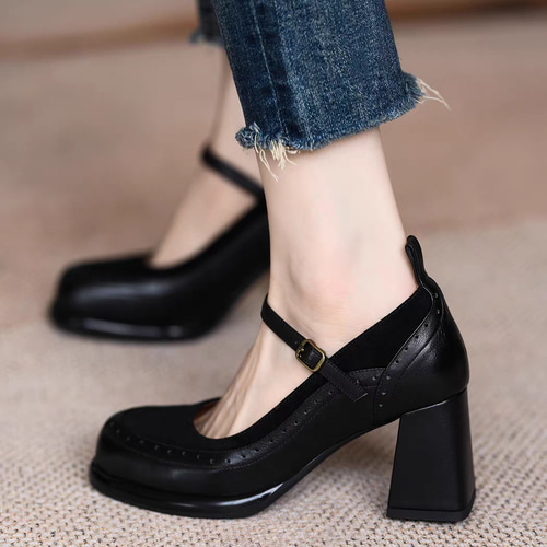 まさか好きになるとは思わなかった、あの分厚いブロックヒールのメリー