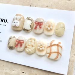 うさパンケーキ【サイズオーダー制】￤ネイルチップ うさぎ 淡色 リボン 落書き 花 チェック柄 うるうる 2枚目の画像