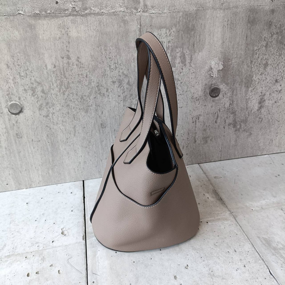 バケツ型 2WAYバッグ トート＆ショルダー／シンプル上品 大人カジュアル きれいめ 丸みフォルム GBG-B196A 12枚目の画像