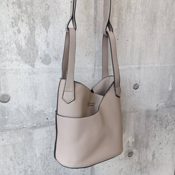 バケツ型 2WAYバッグ トート＆ショルダー／シンプル上品 大人カジュアル きれいめ 丸みフォルム GBG-B196A 9枚目の画像