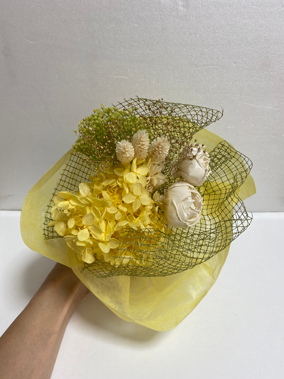 プリザーブドフラワーの花束 3枚目の画像