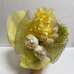 プリザーブドフラワーの花束 1枚目の画像