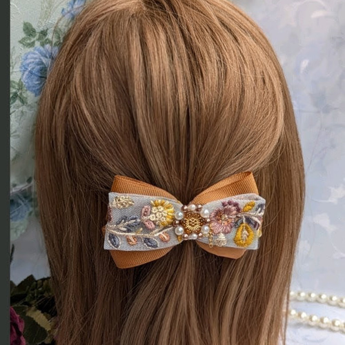 再販可能】インド刺繍リボン ヘアゴム 花柄 清楚 パールビーズ飾り