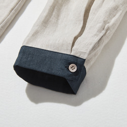 シンプルだけど、どこか特別  プリーツ加工シャツブラウス  リネン100％シャツ　250915-1 6枚目の画像