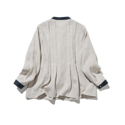 シンプルだけど、どこか特別  プリーツ加工シャツブラウス  リネン100％シャツ　250915-1 7枚目の画像