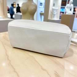 【日本製】上質PUレザー ウルトラ軽量250ｇ ショルダーバッグ PUシュリンクレザー ホワイト 4枚目の画像