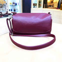 【日本製】上質PUレザー ウルトラ軽量250ｇ ショルダーバッグ PUシュリンクレザー ワインレッド 1枚目の画像