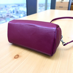 【日本製】上質PUレザー ウルトラ軽量250ｇ ショルダーバッグ PUシュリンクレザー ワインレッド 4枚目の画像