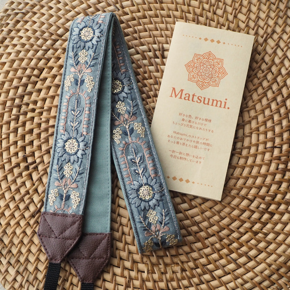 【アーチフラワー】ローズピンク　カメラストラップ　インド刺繍　帆布 16枚目の画像