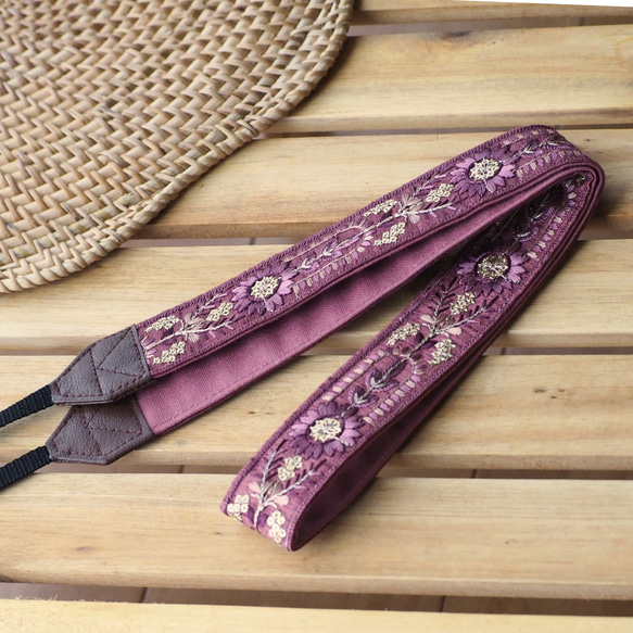 【アーチフラワー】ローズピンク　カメラストラップ　インド刺繍　帆布 4枚目の画像