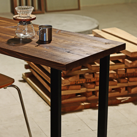 カウンターデスク｜足場板｜ブラウン｜薄塗りモルタル｜四角脚 2枚目の画像