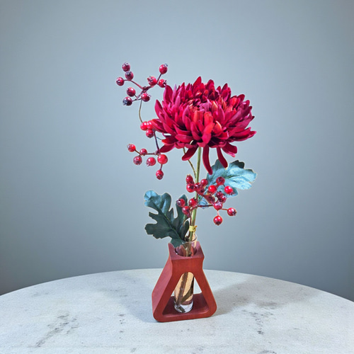 お手入れ不要のインテリア》サンキライとレッドマム のマジカル