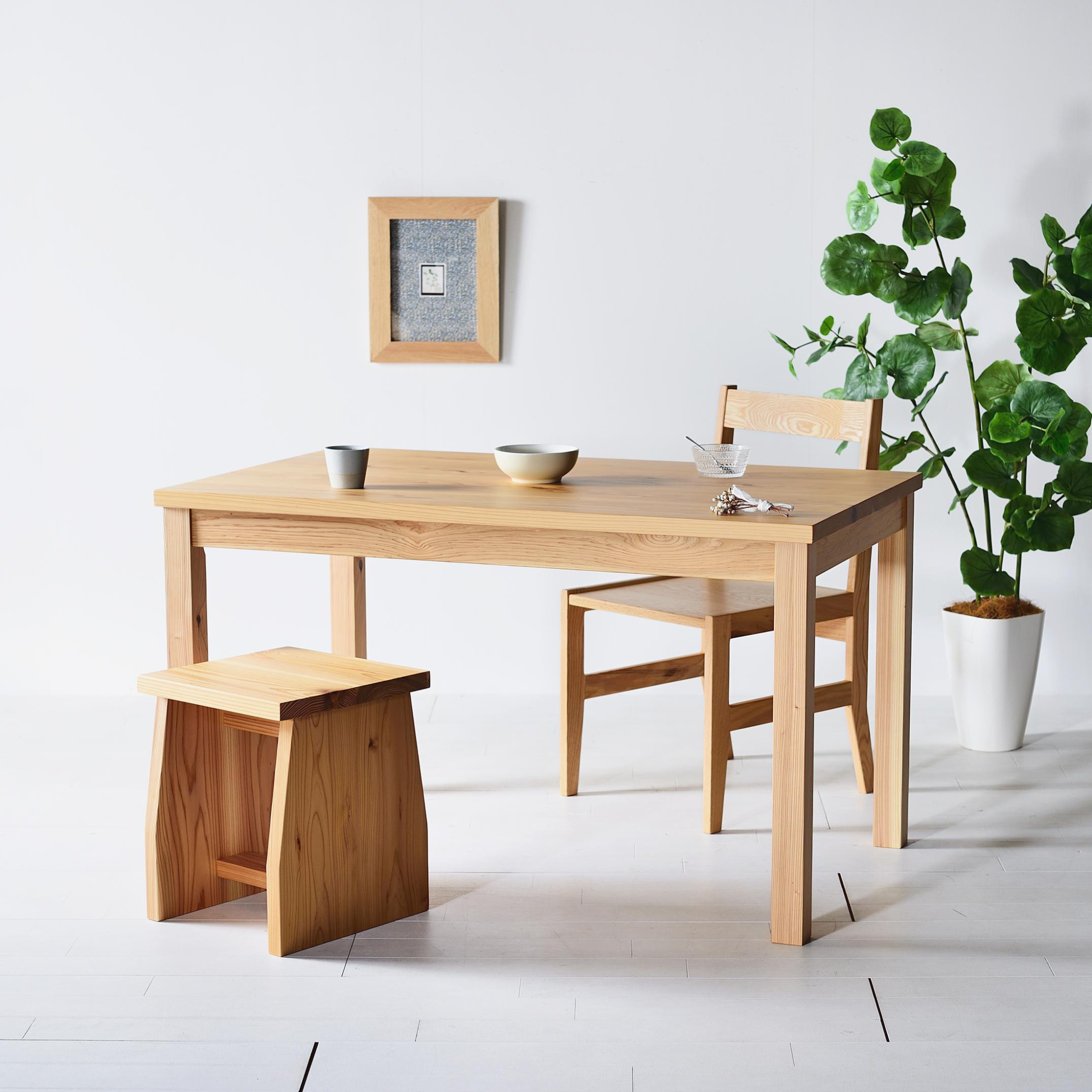 木の香ダイニングテーブル 120 角脚 杉材 九州産杉 国産 無垢材 天然木 北欧 机 パソコンデスク