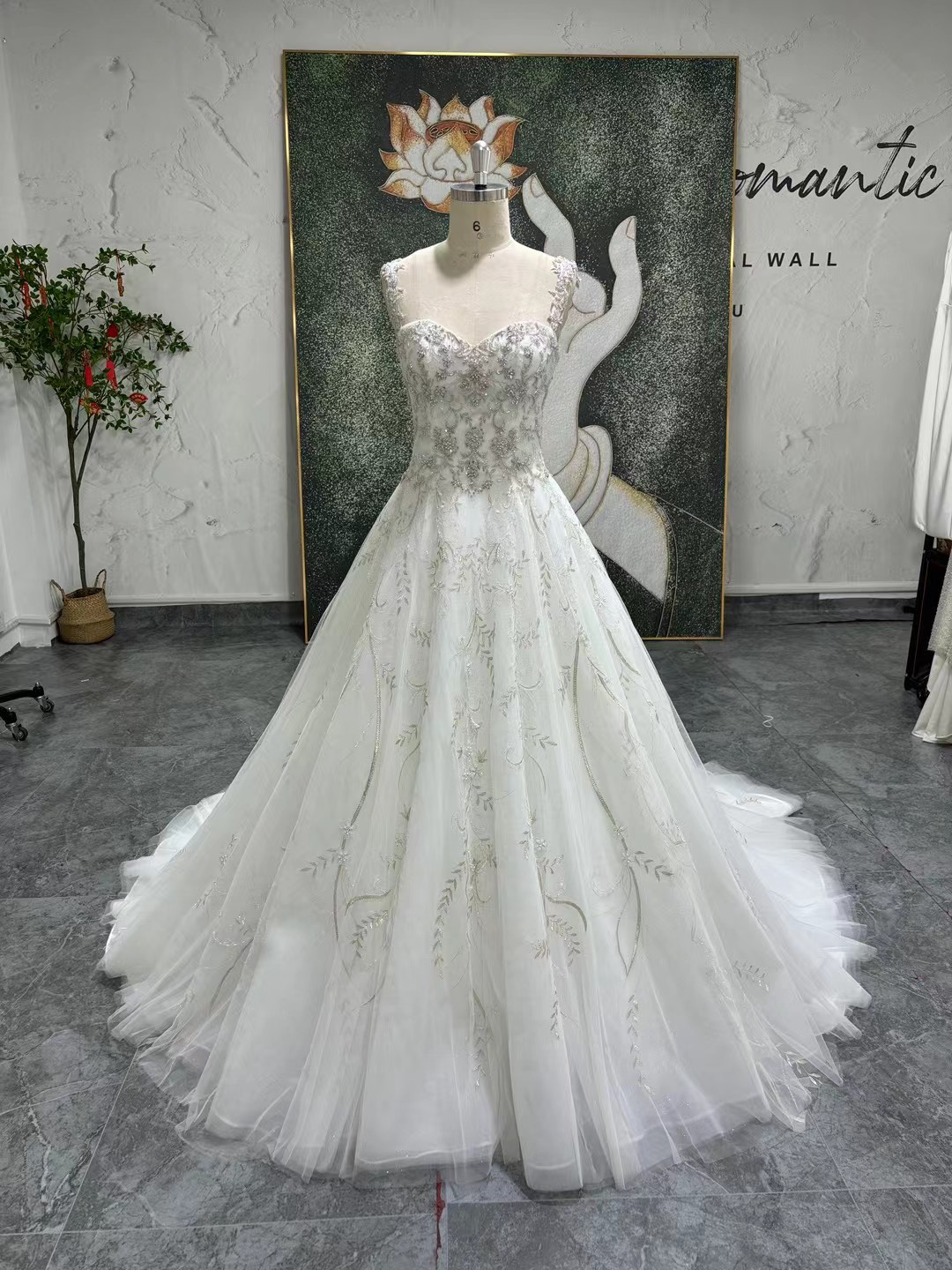 韓国スタイル！キラキラ　多層チュール　編み上げ　サイズオーダー可能優雅ウェディングドレス　披露宴お呼ばれ二次会前撮り花嫁