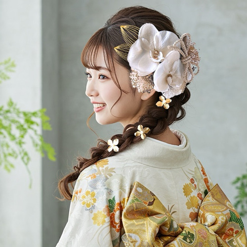 上品胡蝶蘭の髪飾り④ 結婚式 成人式 花嫁 和装 振袖 卒業式 白無垢 色