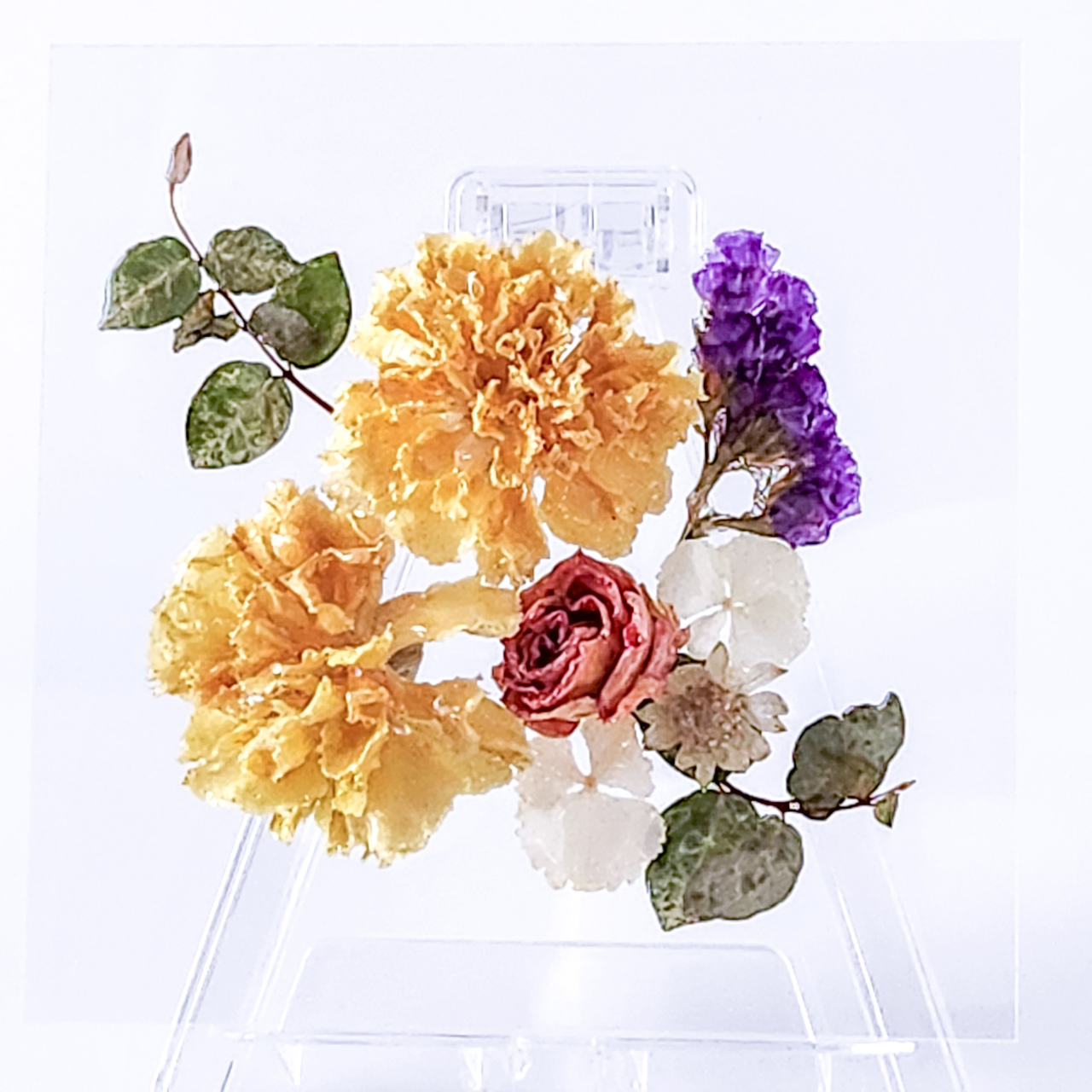 唯一無二のフラワーレジンパネル | カーネーション二輪｜崩れないドライフラワー｜ご褒美・誕生日