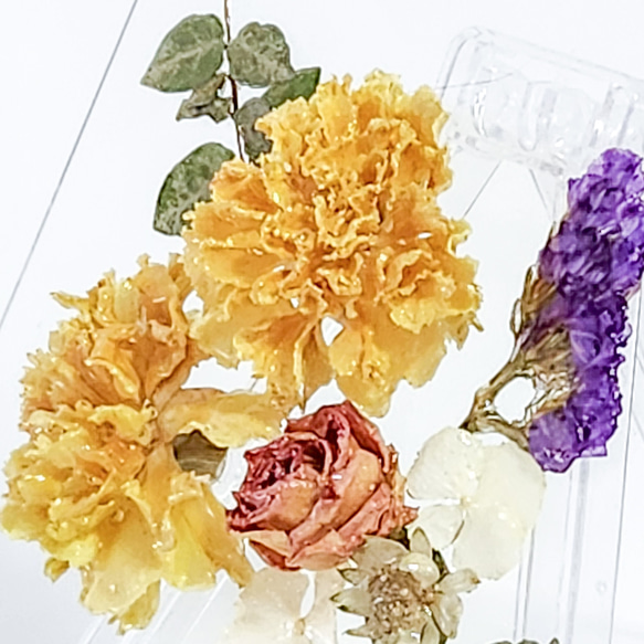 唯一無二のフラワーレジンパネル | カーネーション二輪｜崩れないドライフラワー｜ご褒美・誕生日・結婚・新築・記念日ギフト 3枚目の画像